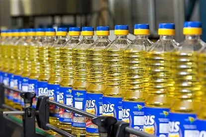 Acționarii Grupului Trans-Oil au luat decizia de a păstra prețul actual de producător de 29,1 lei (TVA inclus) pentru o sticlă de ulei de floarea soarelui „FLORIS”.
